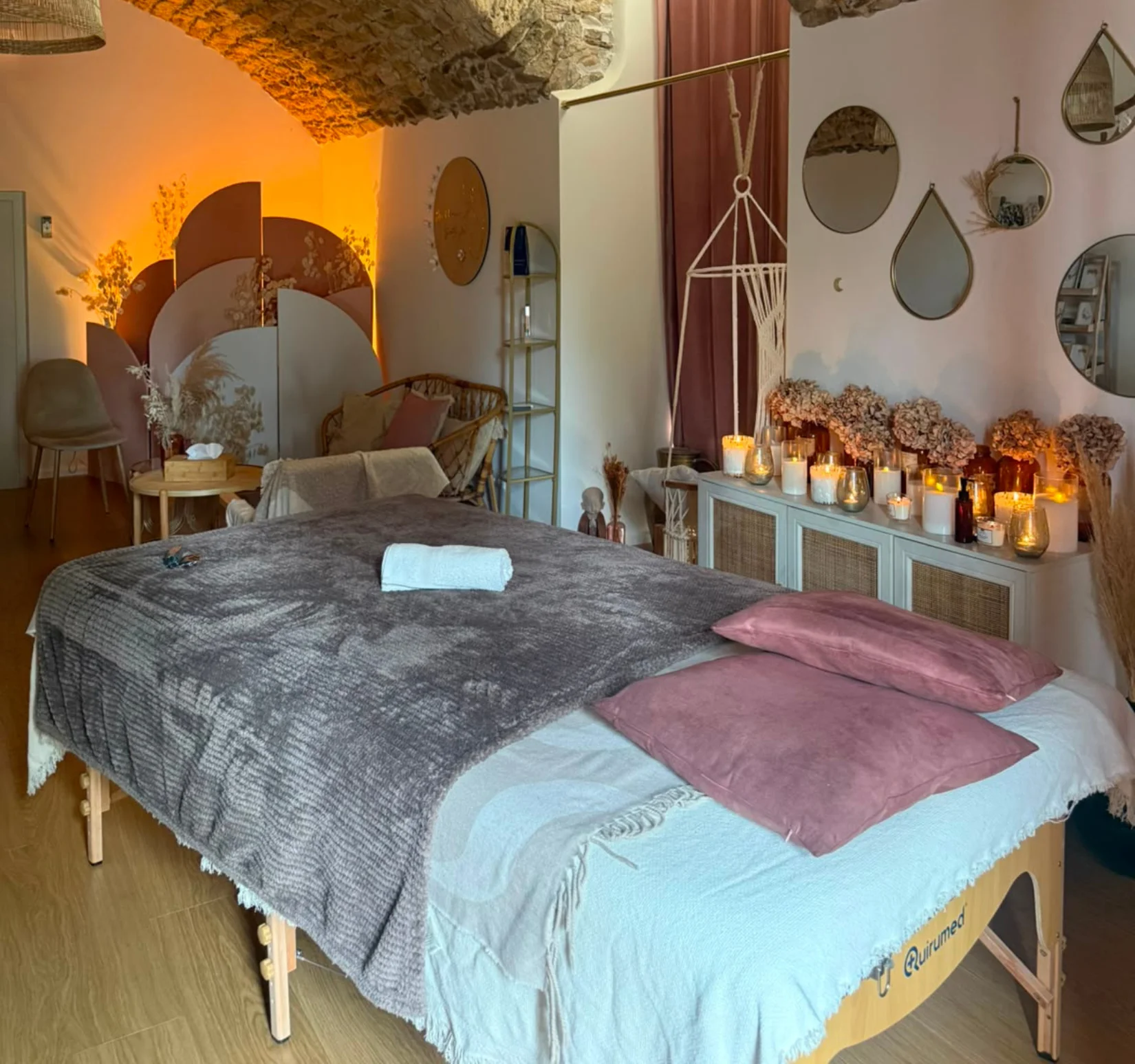 Massages Traditionnels Miaomei -